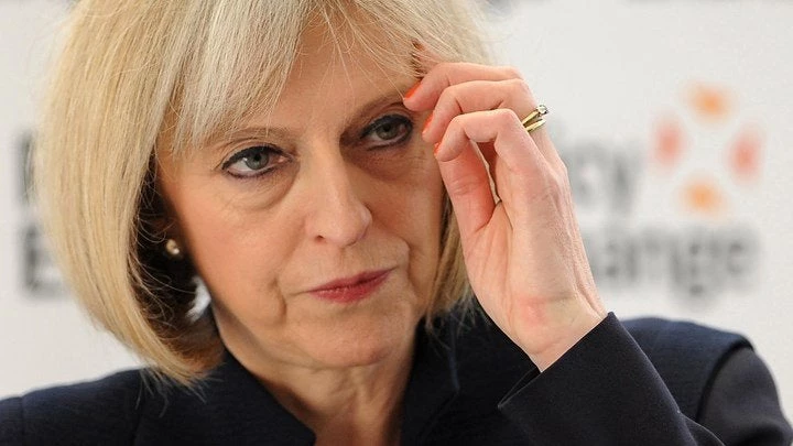 Ίσως η δυσκολότερη μέρα για την Μέι – Η συνάντηση με τον Γιούνκερ